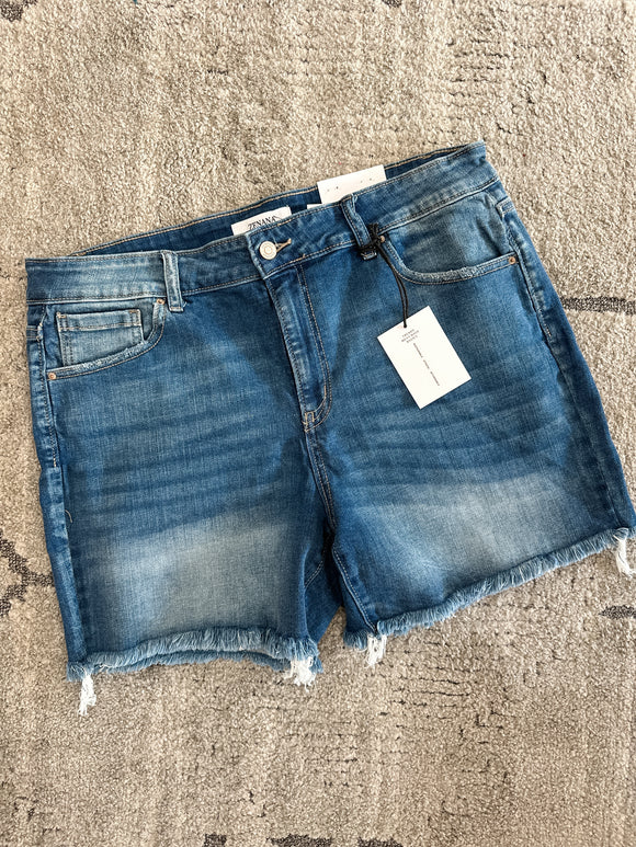 Fray Hem Denim Shorts : Medium Wash